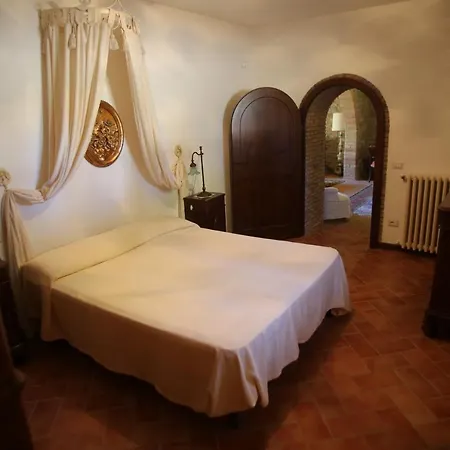 Villa Dei Cipressi, Uncontaminated Nature Next To Lake Trasimeno *